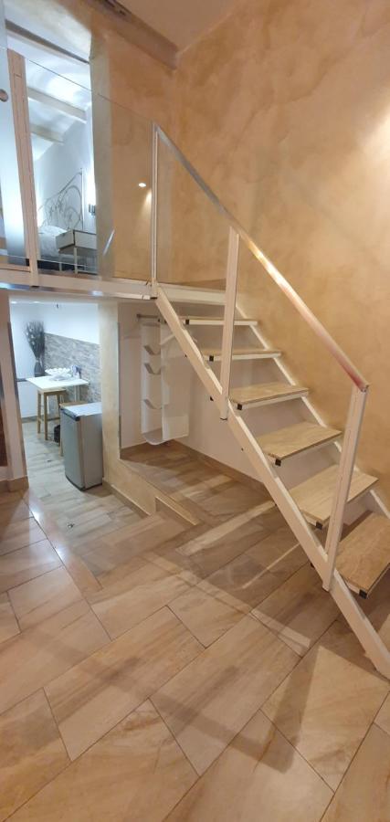 Da Marieddu Appartamento Indipendente In Centro Citta カターニア エクステリア 写真